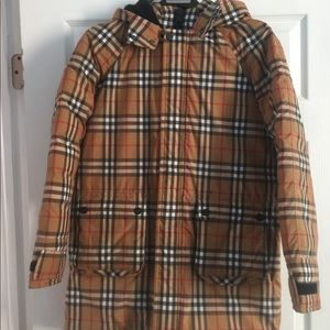 Boy’s Burberry coat size XL *Sak’s 5ve exclusive